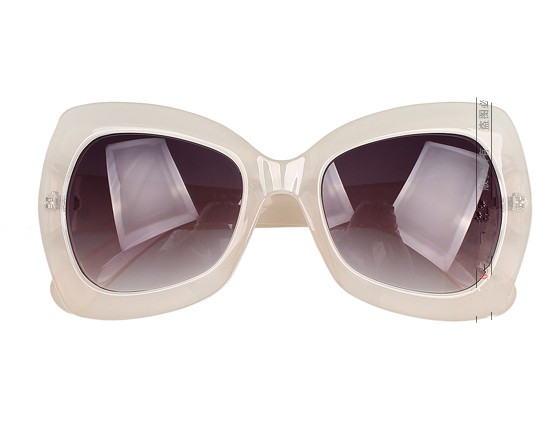 Women's Plastic Frame Butterfly Shape Resin Lens Sunglasses With Flower ...