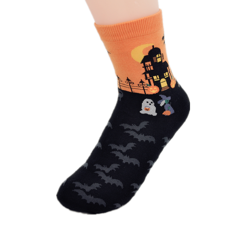 Woman's Halloween Bats Pattern Cotton Ankel Socks In 2 Colors on Luulla